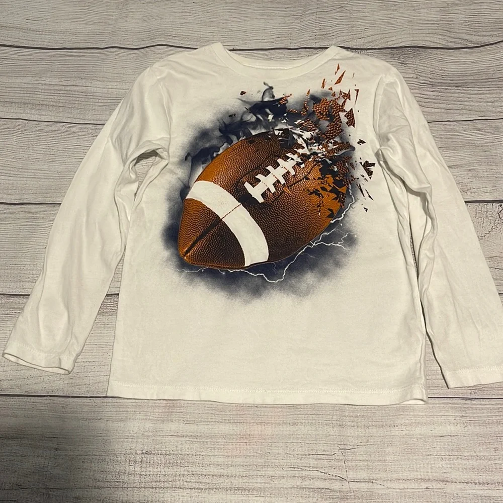 The Children’s Place long sleeve tee 5/6 football